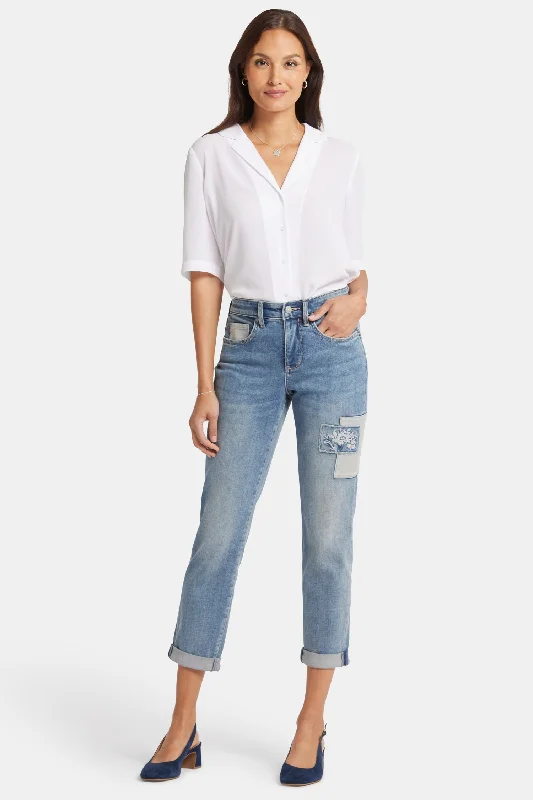 Margot Girlfriend Jeans In Petite - Indigo Stream European