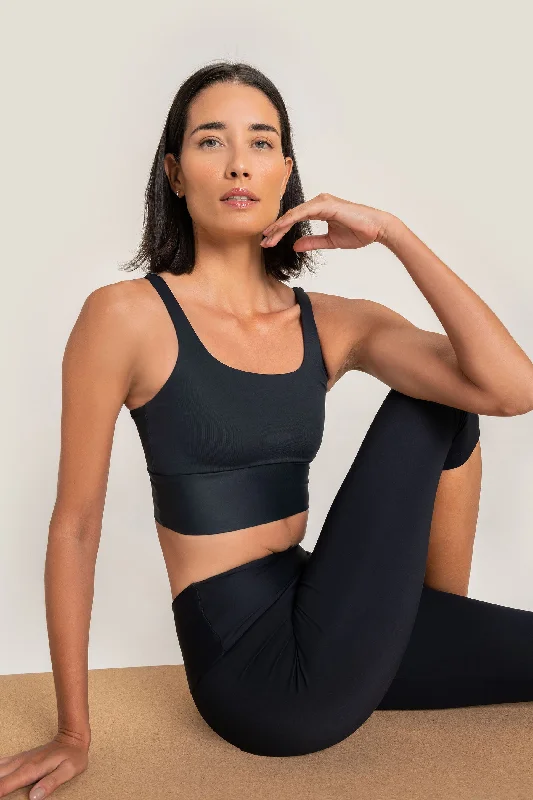 Essential Emana® Capri Leggings Scandinavian