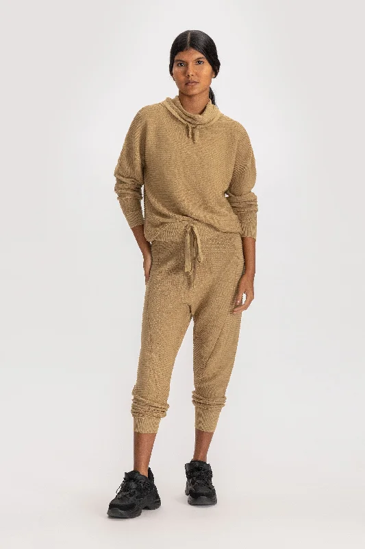Soft Minimal Pants Monochromatic Office Style